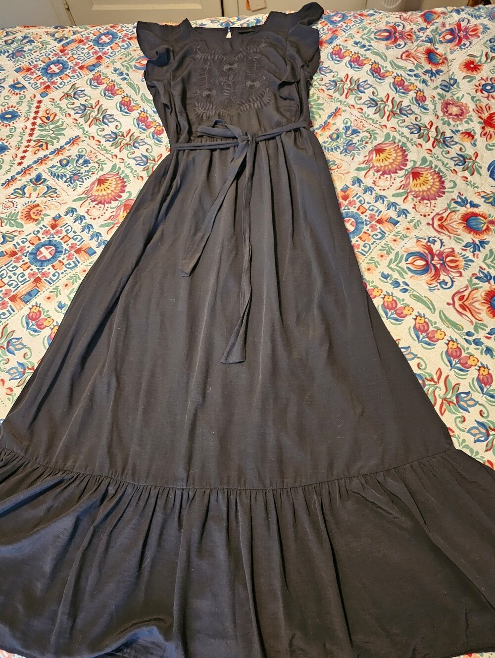 Who What Wear M Black Floral Embroidered Flutter Sleeve Tiered Belted Maxi Dress